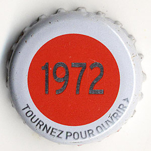 19028